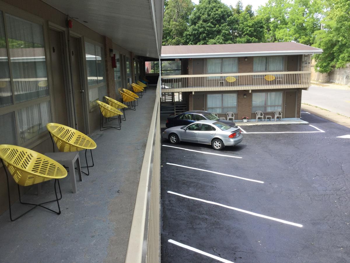 Parkway Motel Niagara Falls Eksteriør billede